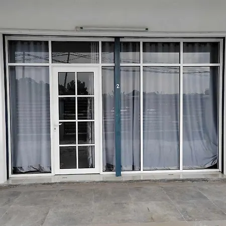Mkb Homestay - Landed Studio Room With 2 Queen Bed And Free Parking Shah Alam Exterior photo