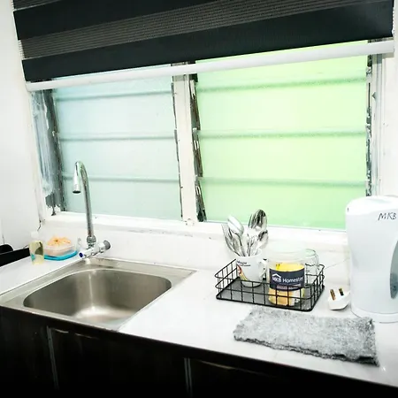 Mkb Homestay - Landed Studio Room With 2 Queen Bed And Free Parking Shah Alam Exterior photo