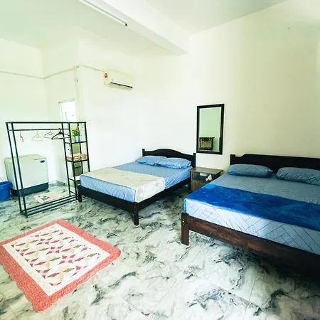 Mkb Homestay - Landed Studio Room With 2 Queen Bed And Free Parking Shah Alam Exterior photo