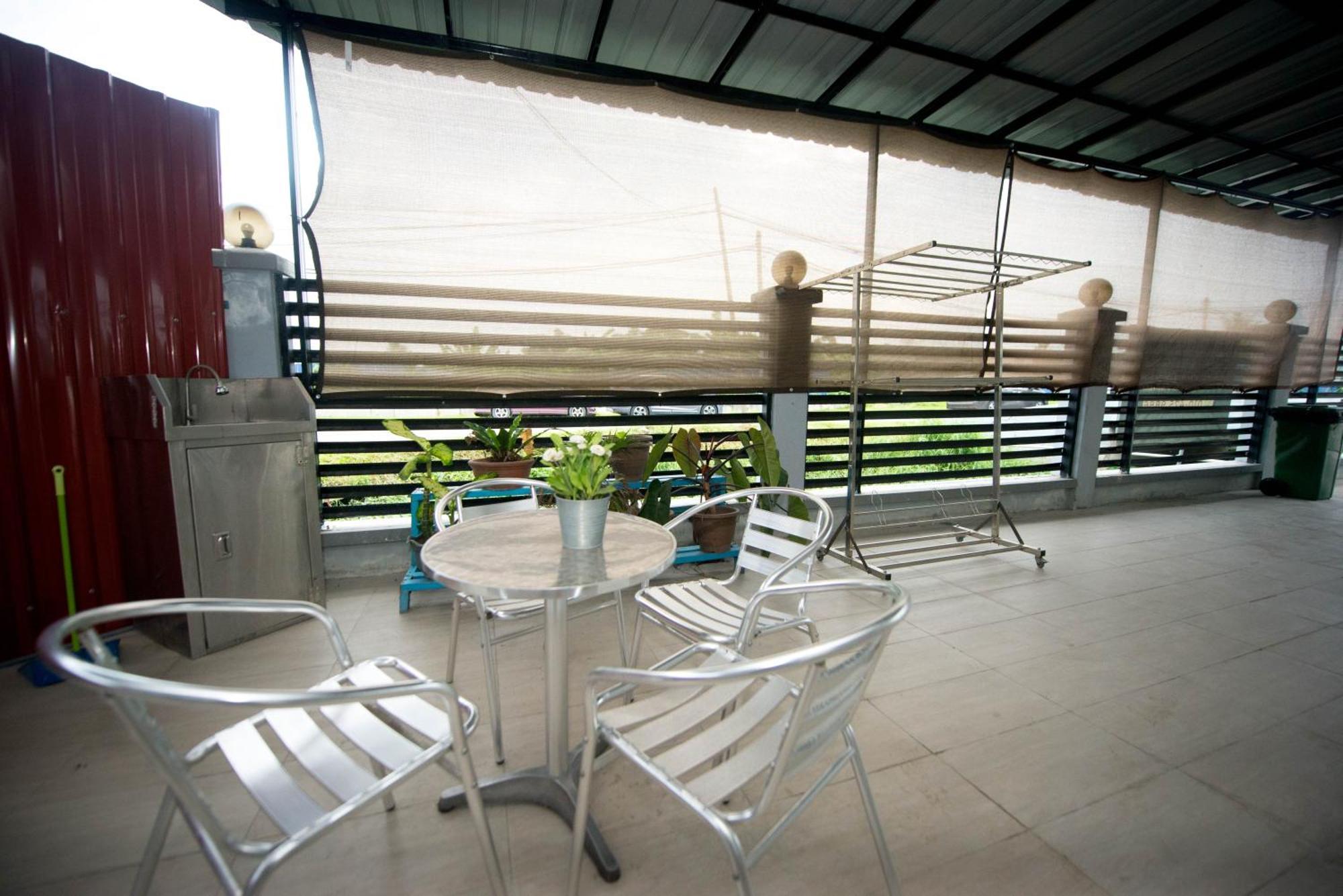 Mkb - Landed With 2 Queen Bed And Free Parking Holiday home *